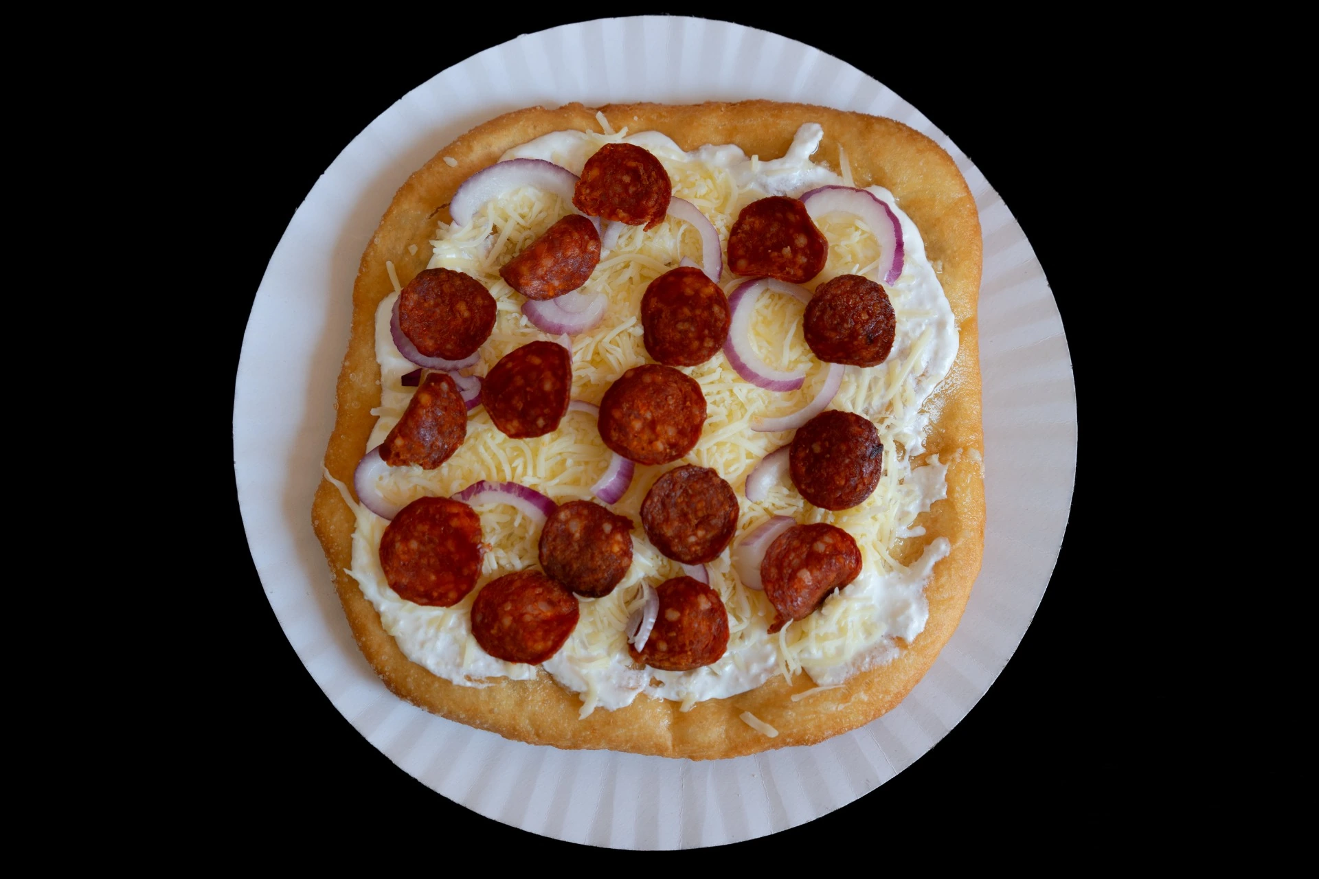 Magyaros lángos az Árbóc Bisztróban Balatonszepezd